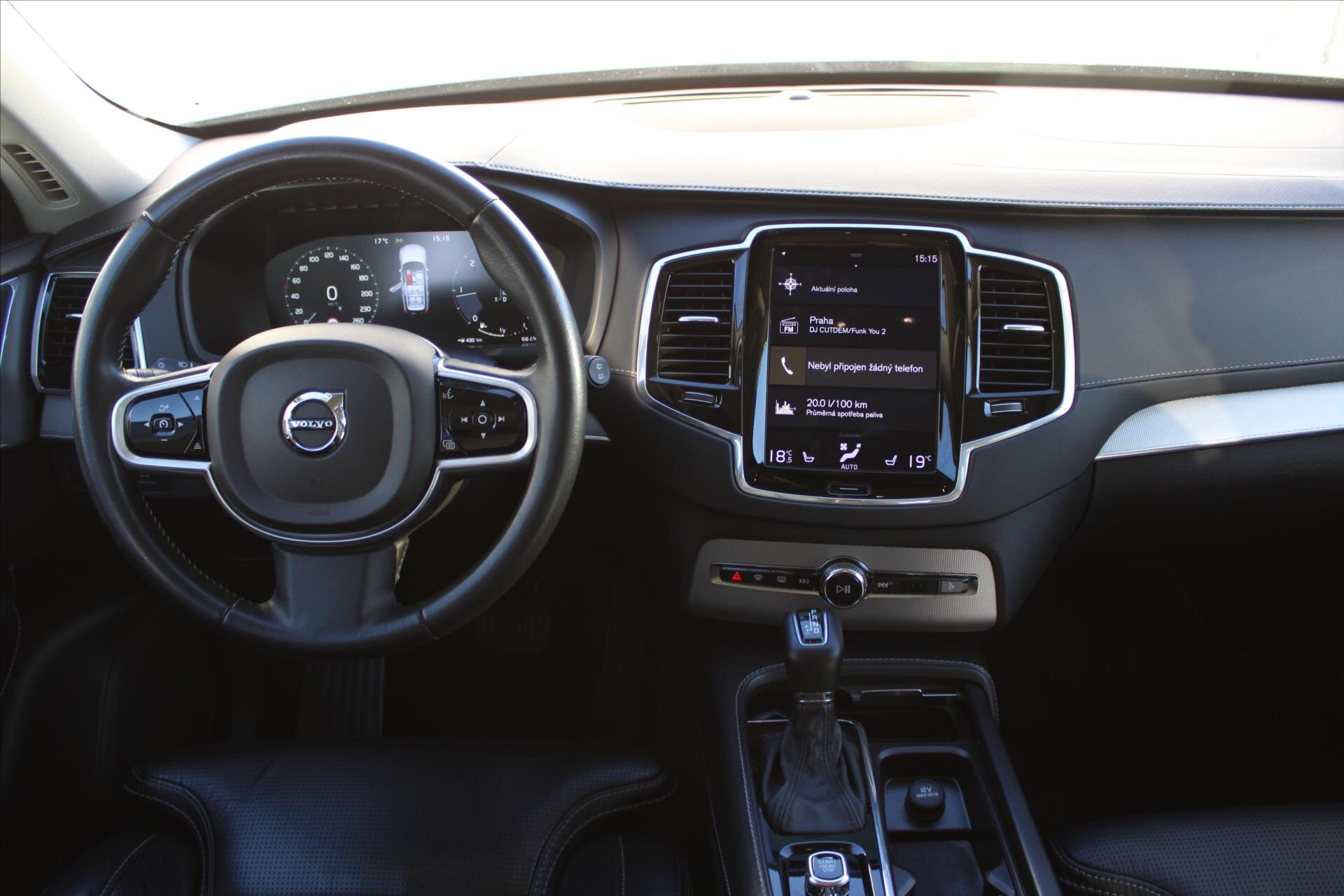 Volvo XC90 SUV 2,0 l 173 kw