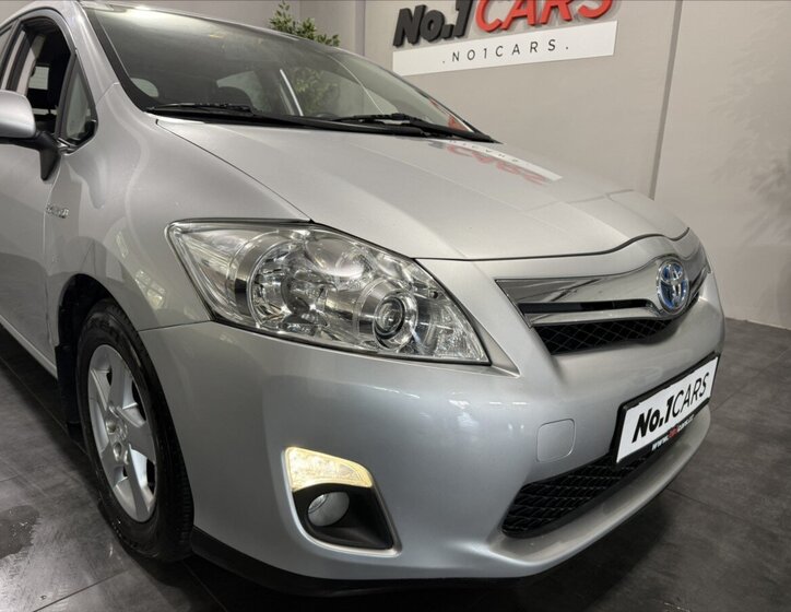 Toyota Auris Hatchback 1,8 l 73 kw