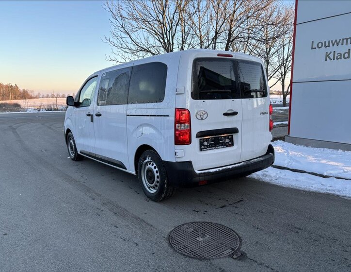 Toyota ProAce Verso 3