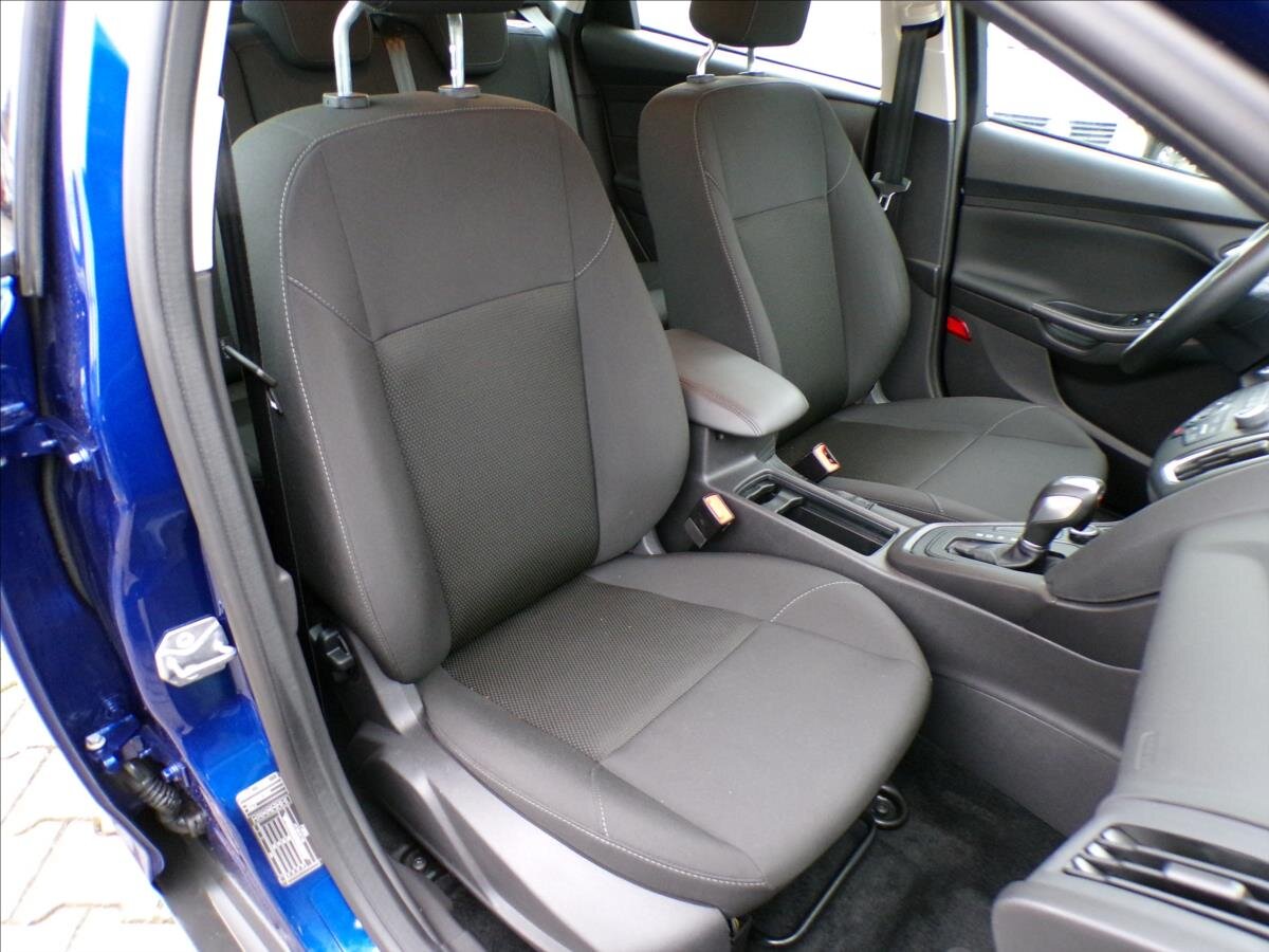 Ford Focus Kombi 999,0 92 kw