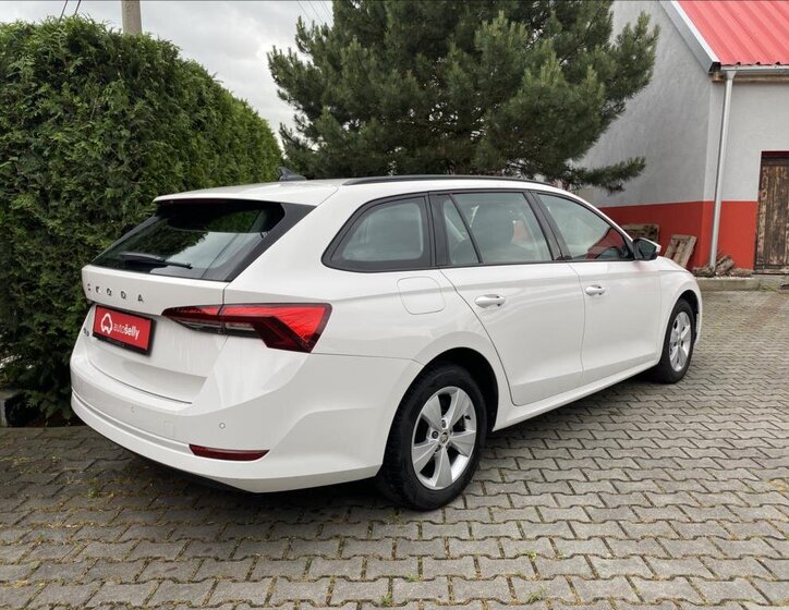 Škoda Octavia Kombi 2,0 l 110 kw