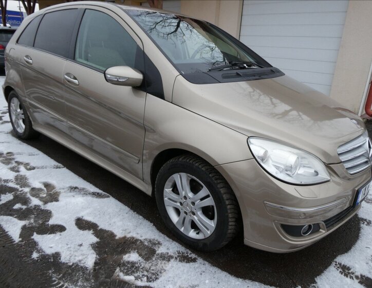 Mercedes-Benz Třídy B Hatchback 2,0 l 80 kw