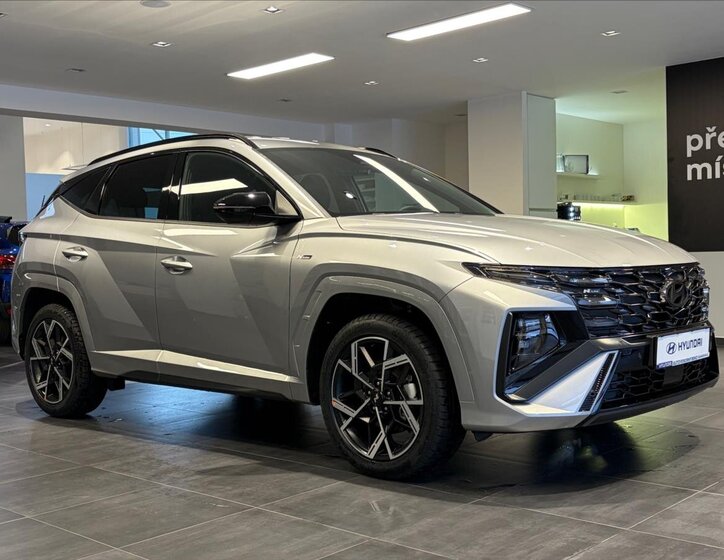 Hyundai Tucson SUV 1,6 l 176 kw