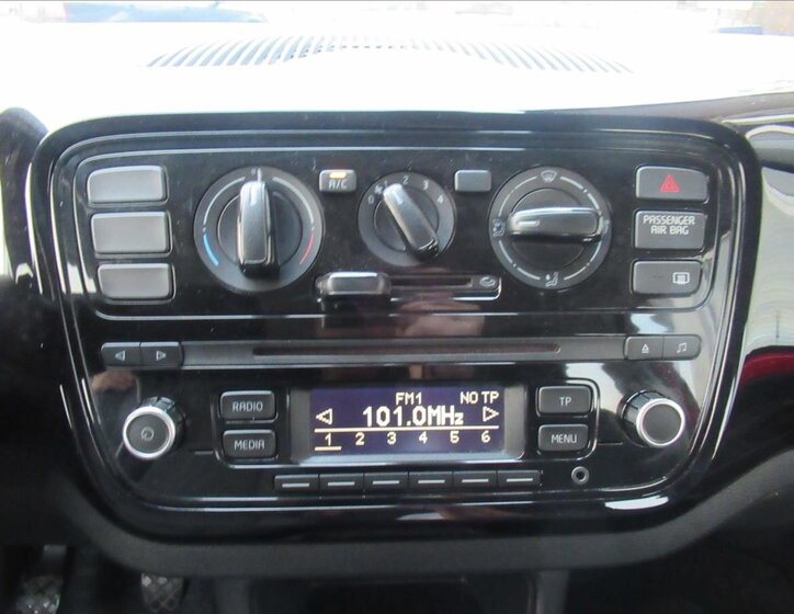 Volkswagen up! 10