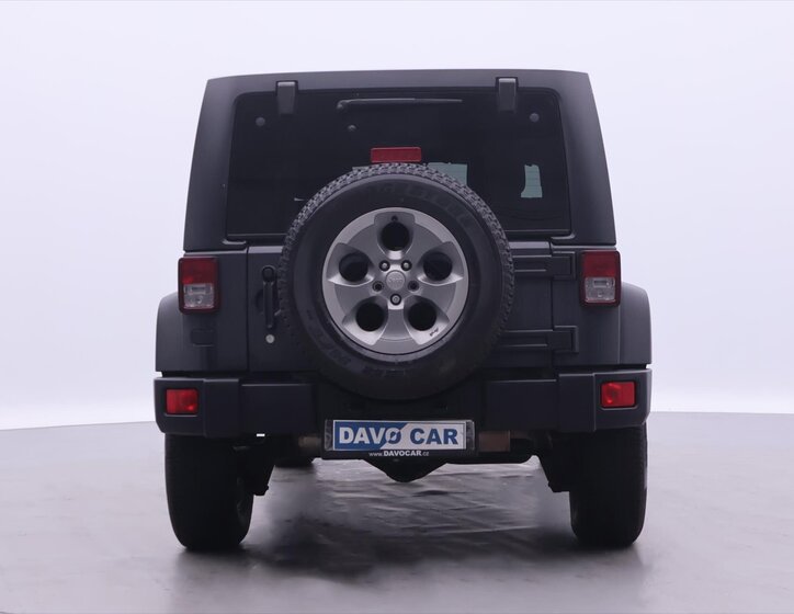 Jeep Wrangler SUV / Terénní 2,8 l 147 kw