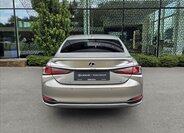 Lexus ES 300h Sedan / Limuzína 2,5 l 160 kw