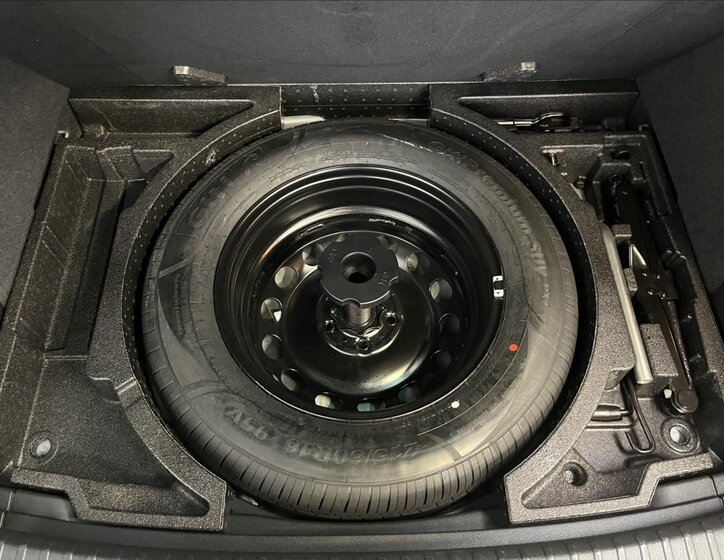 Škoda Karoq SUV / Terénní 1,5 l 110 kw