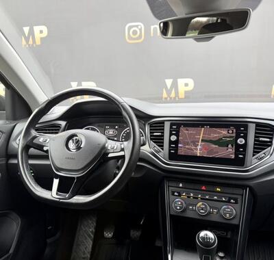 Volkswagen T-Roc 15