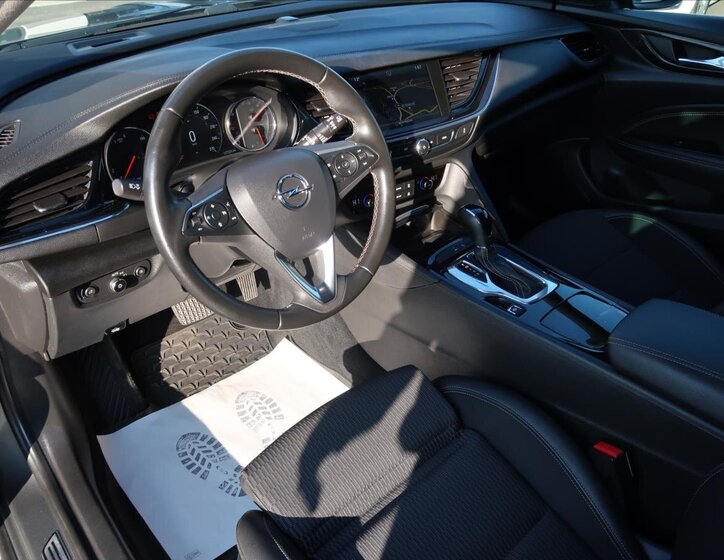 Opel Insignia Kombi 2,0 l 125 kw