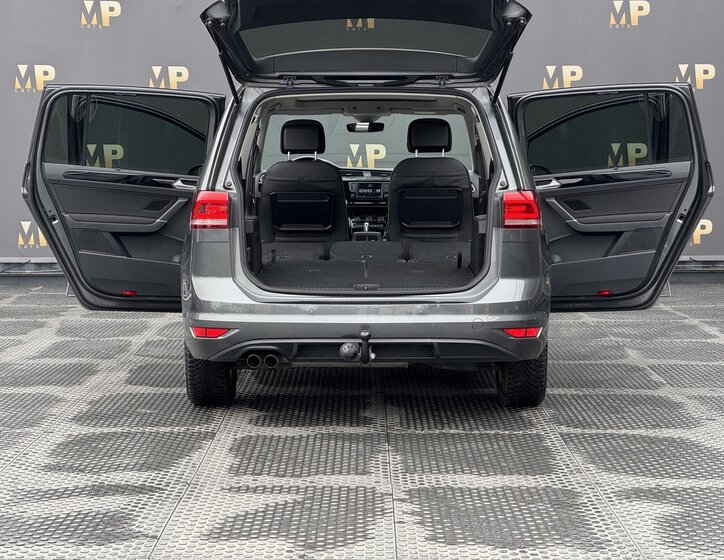 Volkswagen Touran 11