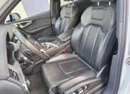 Audi Q7 12