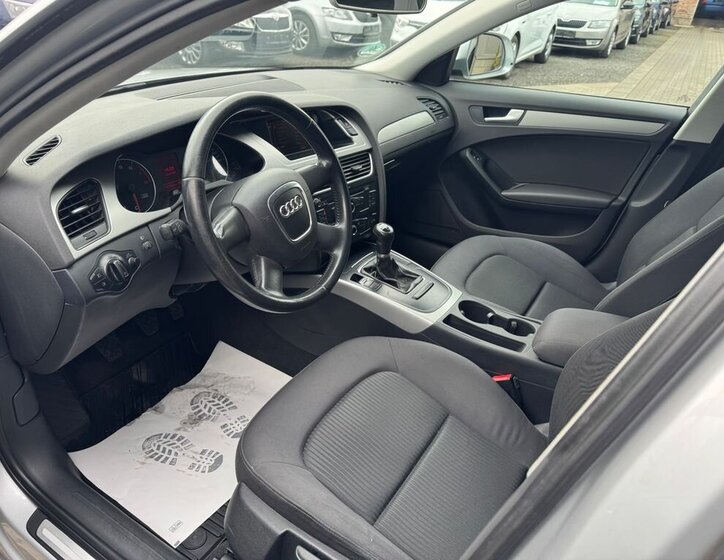 Audi A4 Sedan / Limuzína 1,8 l 88 kw