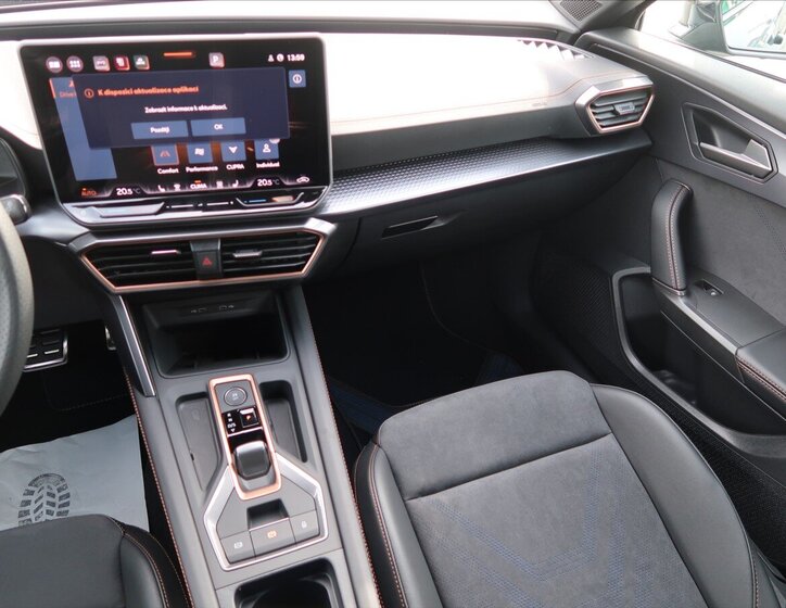 Cupra Formentor SUV / Terénní 2,0 l 195 kw