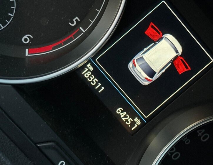 Volkswagen Golf Kombi 2,0 l 110 kw