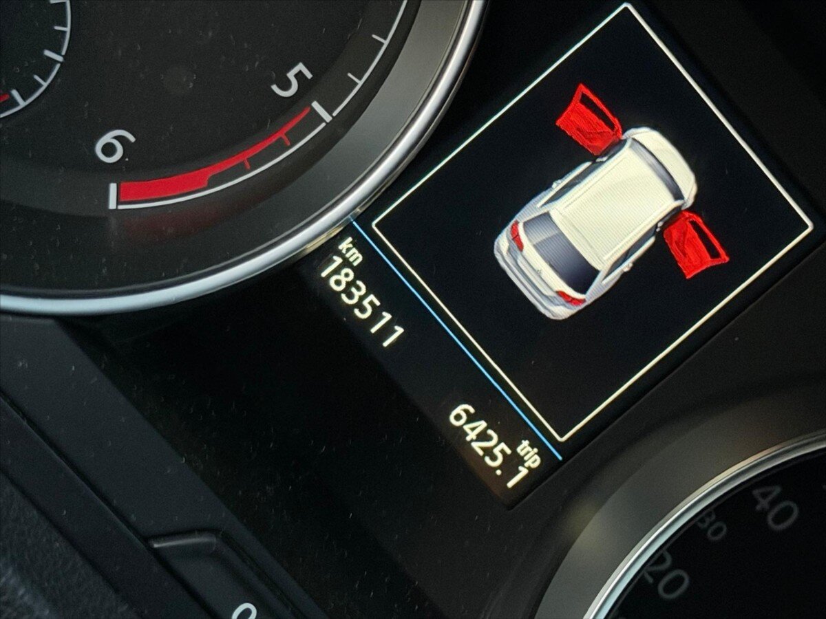 Volkswagen Golf Kombi 2,0 l 110 kw