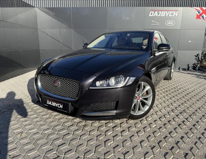 Jaguar XF Sedan 2,0 l 132 kw