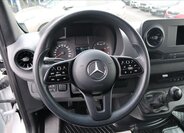 Mercedes-Benz Sprinter 16