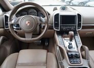 Porsche Cayenne 30