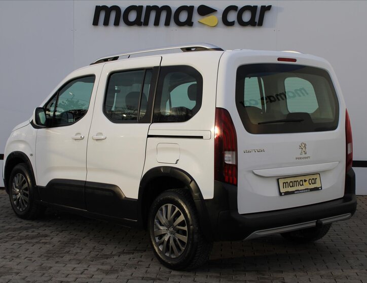Peugeot Rifter 5