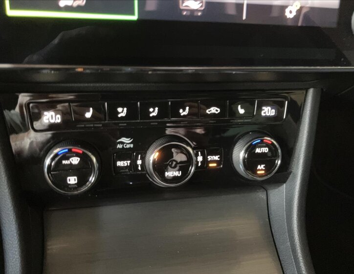 Škoda Superb Kombi 2,0 l 110 kw