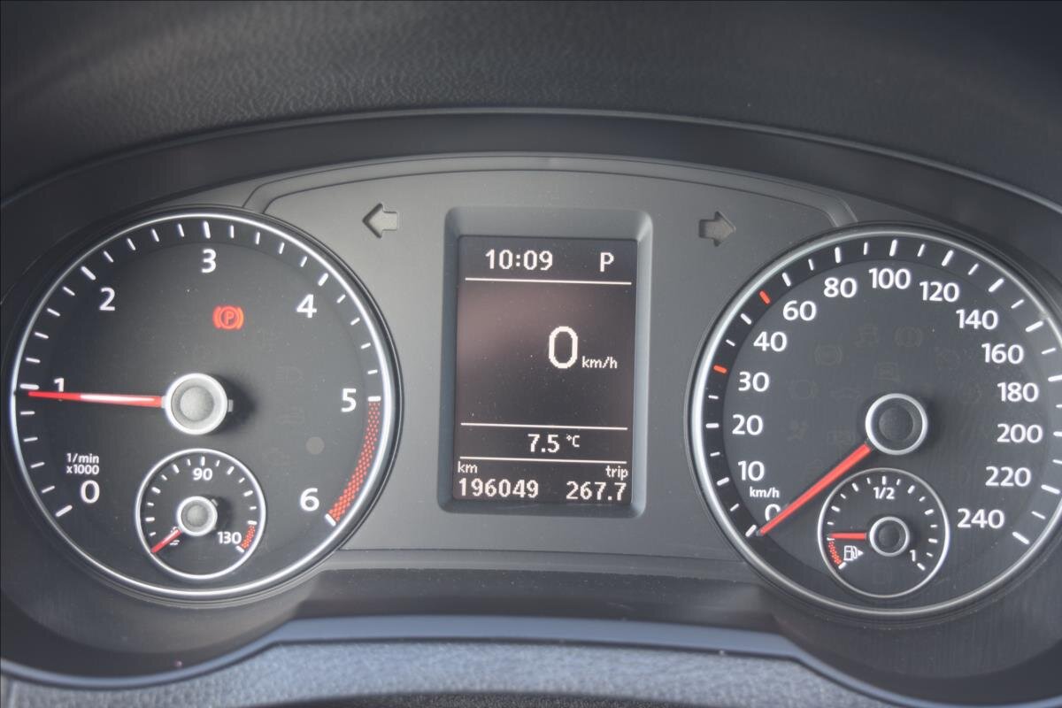 Volkswagen Sharan MPV 2,0 l 103 kw