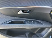 Peugeot 3008 MPV 1,2 l 96 kw