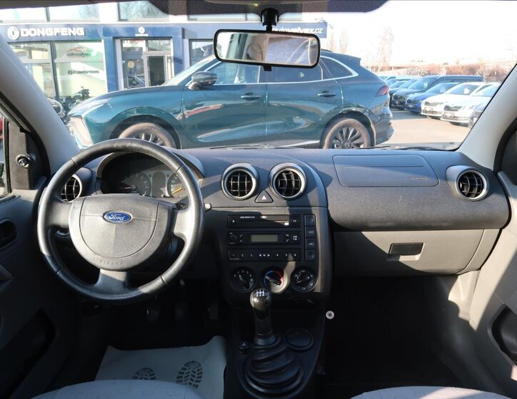 Ford Fiesta Hatchback 1,3 l 51 kw