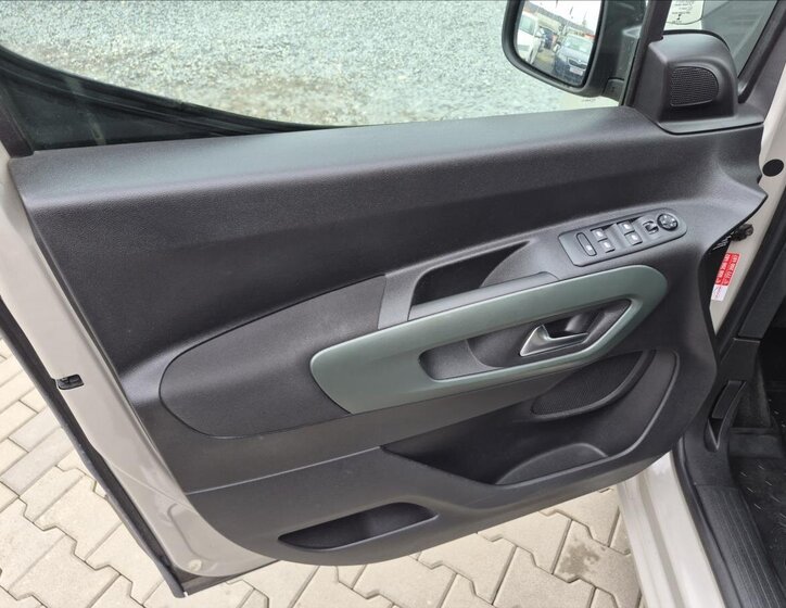 Citroën Berlingo MPV 1,5 l 96 kw