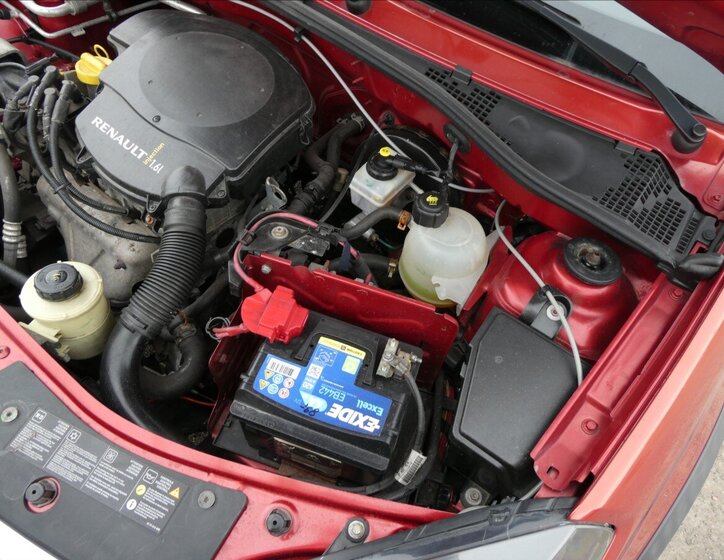 Dacia Sandero Hatchback 1,6 l 64 kw