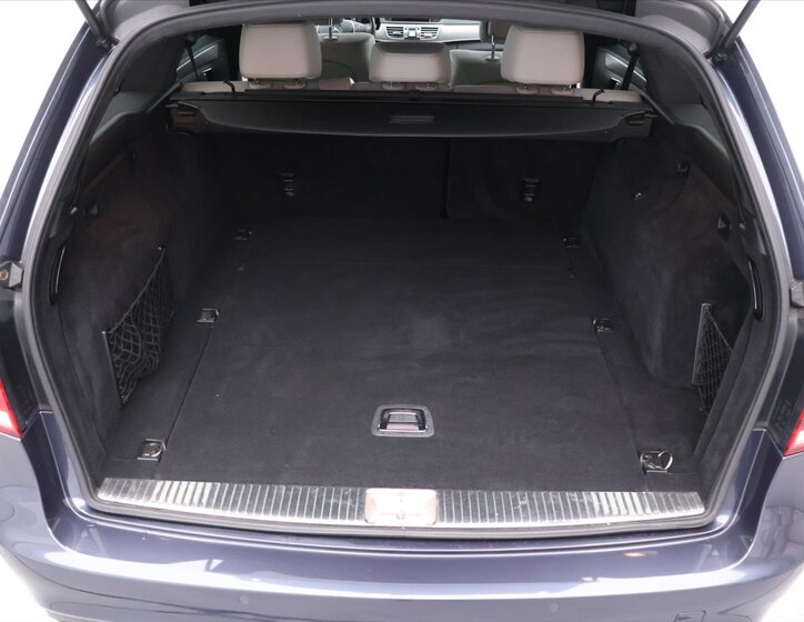 Mercedes-Benz Třídy E Kombi 3,0 l 185 kw