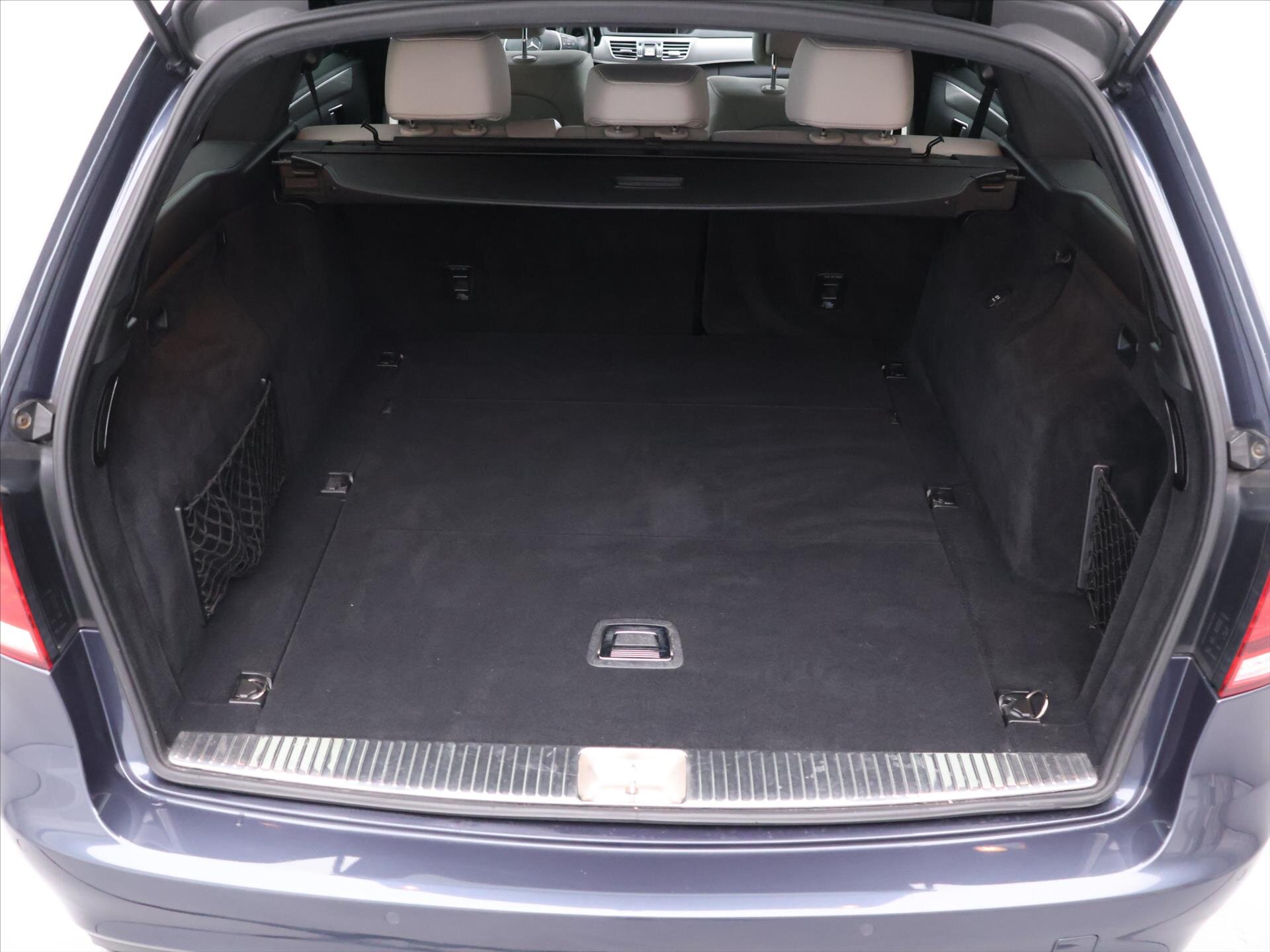 Mercedes-Benz Třídy E Kombi 3,0 l 185 kw