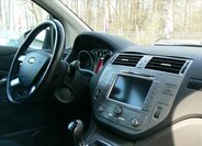 Ford Kuga SUV / Terénní 2,0 l 100 kw