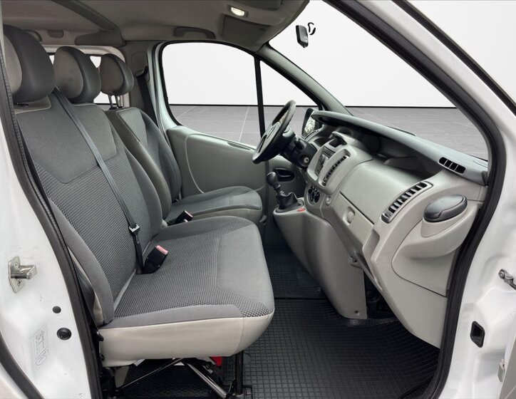 Opel Vivaro VAN-Minibus 2,0 l 84 kw