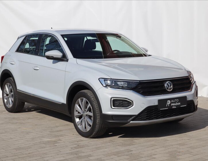 Volkswagen T-Roc CUV / Crossover 1,6 l 85 kw