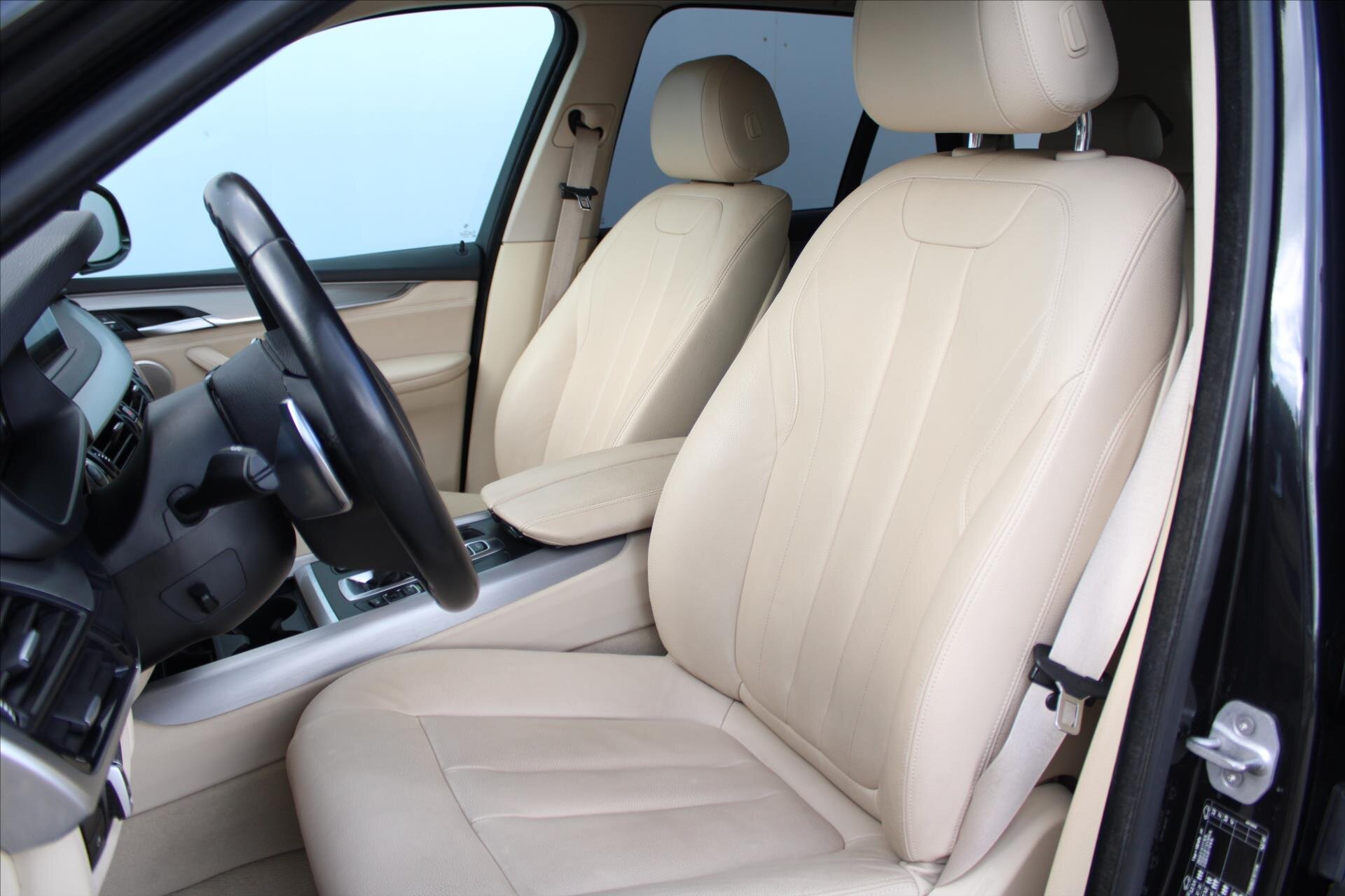 BMW X5 SUV / Terénní 3,0 l 190 kw