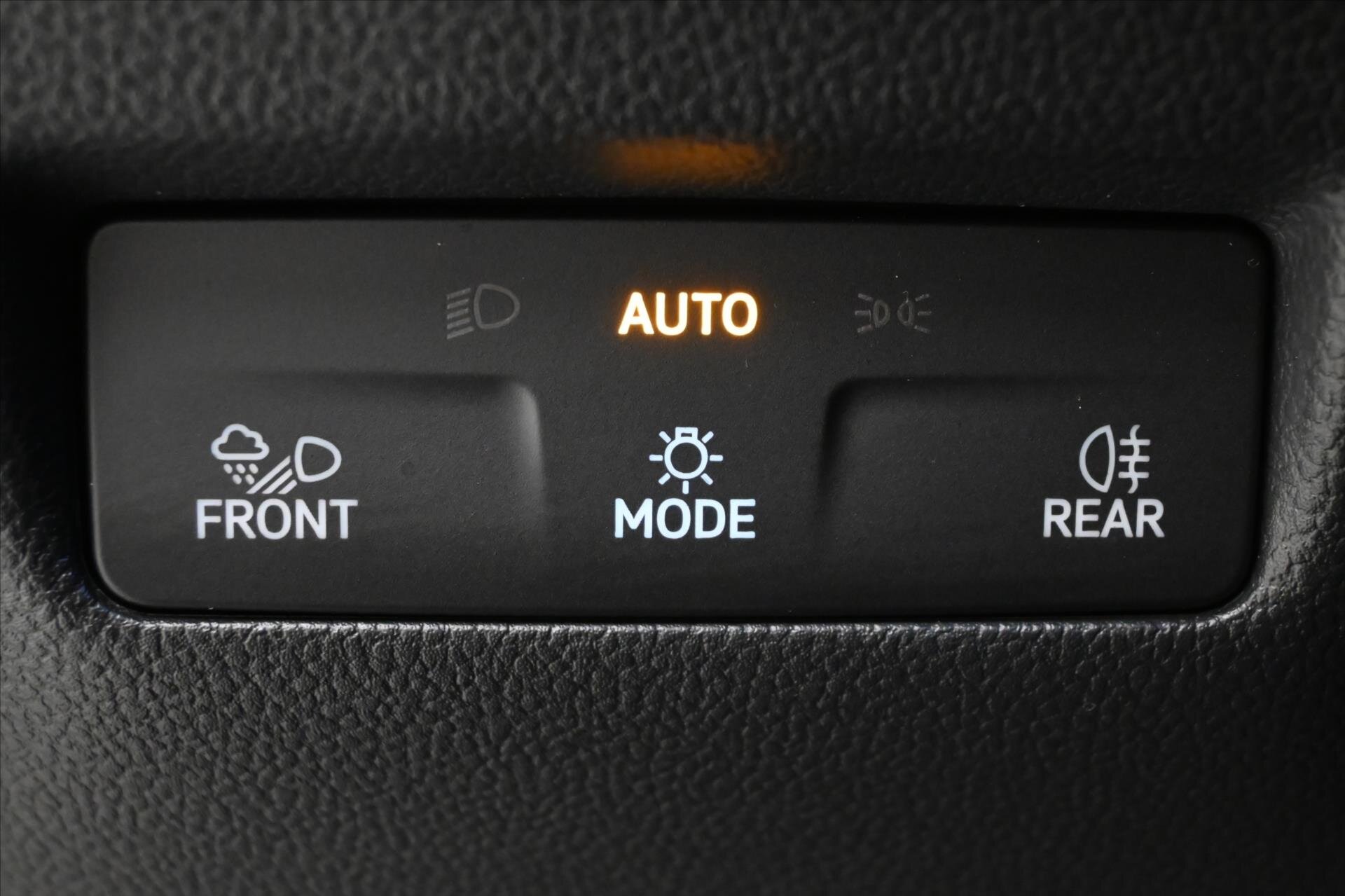 Škoda Superb Kombi 1,5 l 110 kw