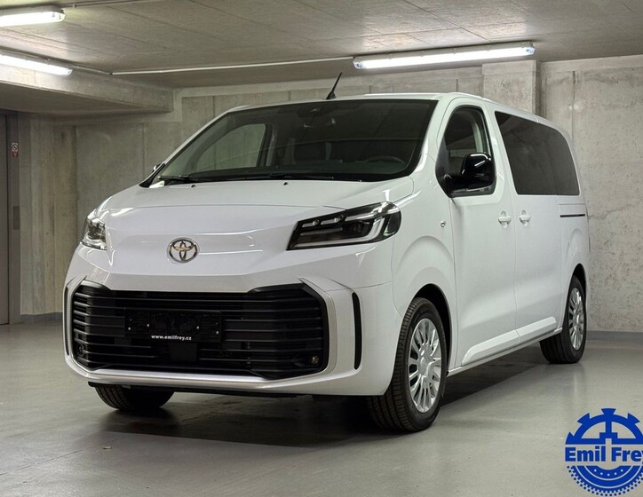 Toyota ProAce Verso 1