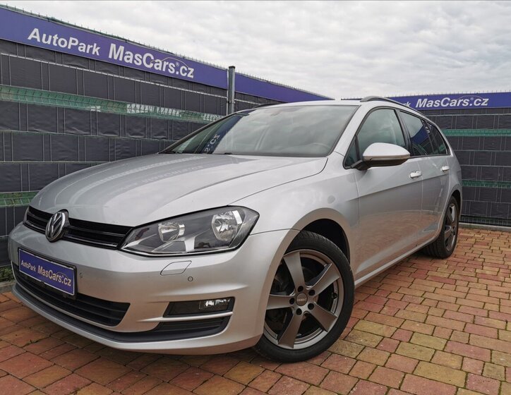 Volkswagen Golf Kombi 1,6 l 77 kw