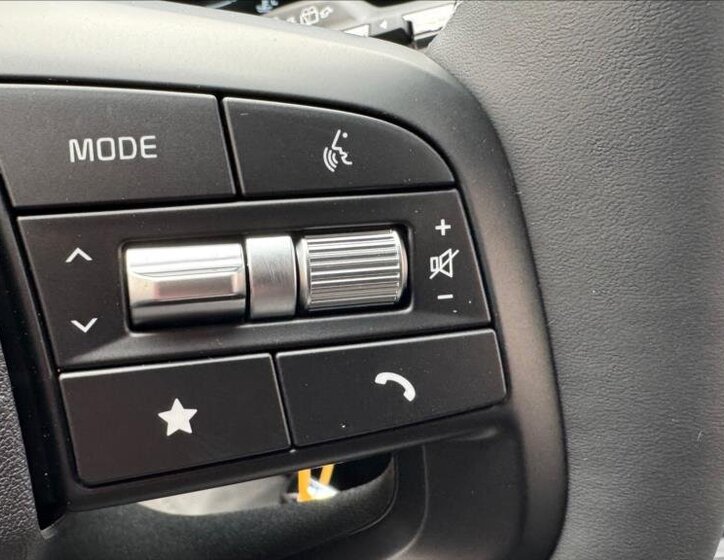 KIA Stonic CUV / Crossover 998,0 74 kw