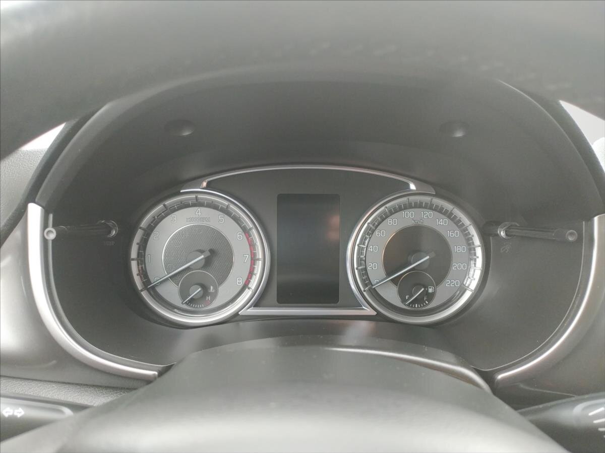 Suzuki Vitara SUV 998,0 82 kw