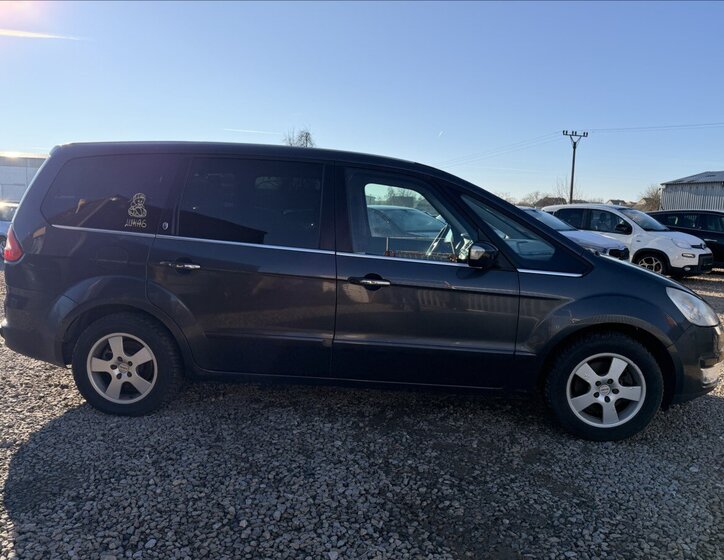Ford Galaxy MPV 2,0 l 103 kw