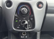 Toyota Aygo Hatchback 998,0 53 kw