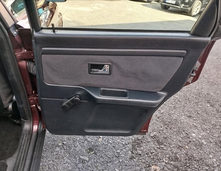 Audi 80 Sedan / Limuzína 2,0 l 66 kw