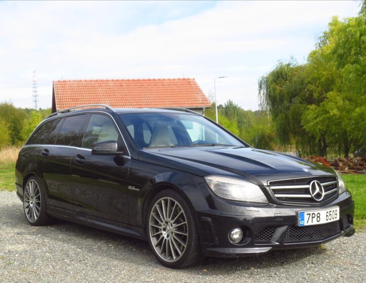 Mercedes-Benz Třídy C Kombi 6,2 l 336 kw