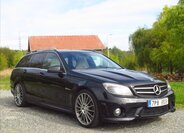 Mercedes-Benz Třídy C Kombi 6,2 l 336 kw