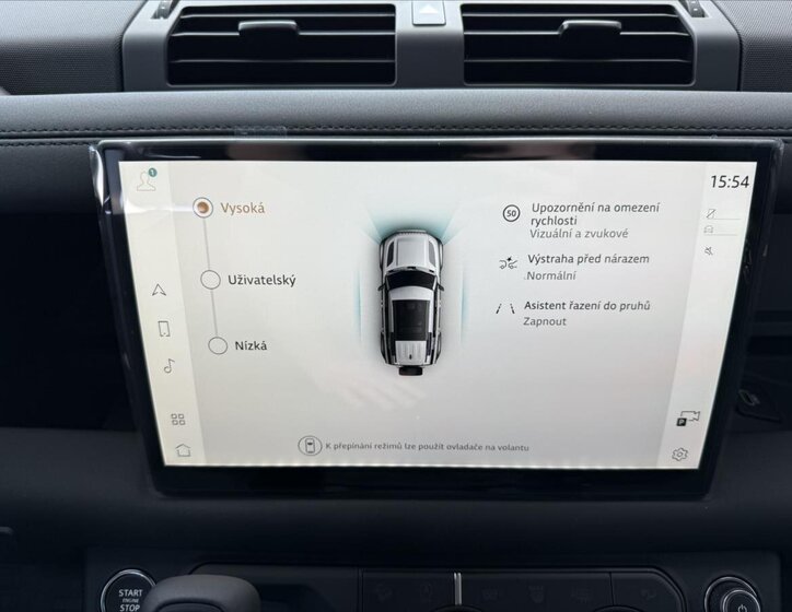 Land Rover Defender 27