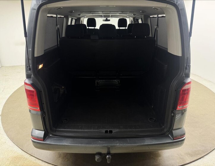 Volkswagen Caravelle Kombi 2,0 l 110 kw