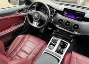 KIA Stinger Hatchback 3,3 l 269 kw