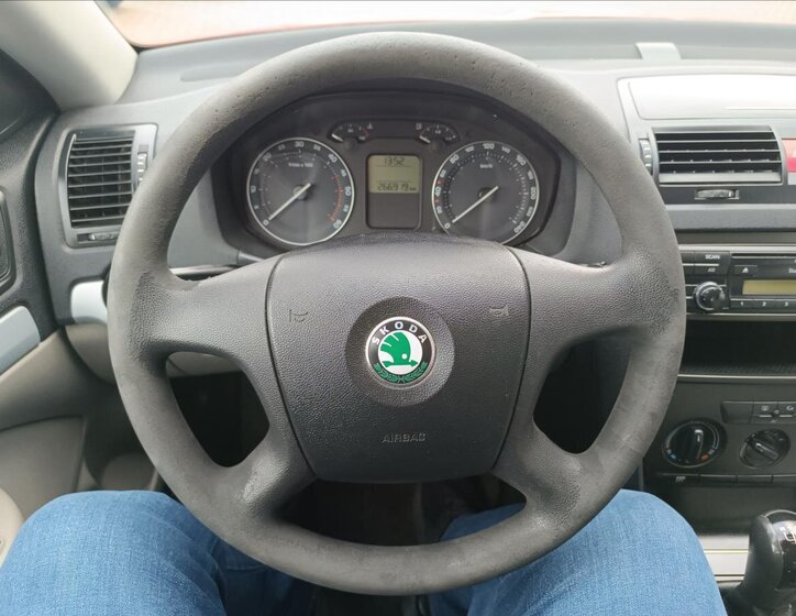 Škoda Octavia Sedan / Limuzína 1,9 l 77 kw