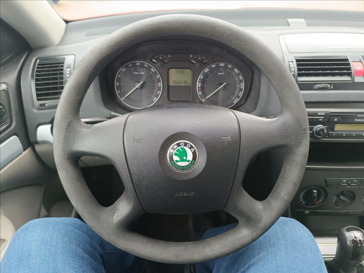 Škoda Octavia Sedan / Limuzína 1,9 l 77 kw